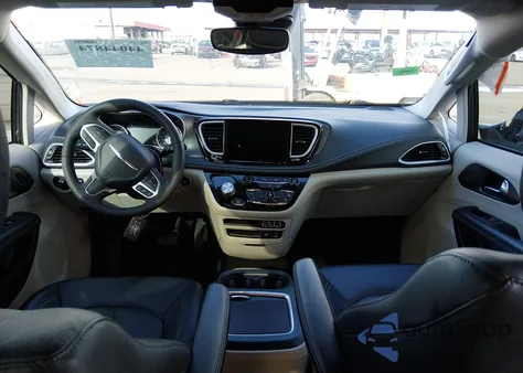 2022 Chrysler Pacifica Touring L z USA, uszkodzony, nr VIN 2C4RC1BG1NR150193